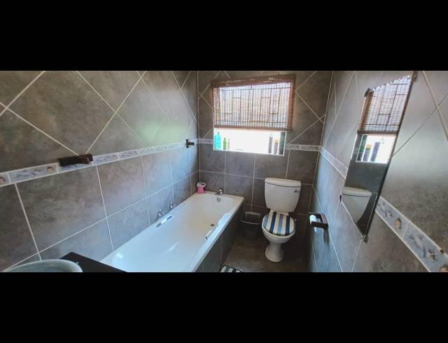 3 BEDROOM APARTMENT FOR SALE IN BIRCH ACRES